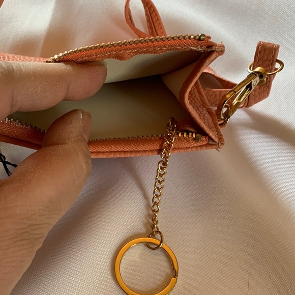 NWT! Sienna Mac Peach Card Holder Wristlet and Keychain! - Picture 5 of 5